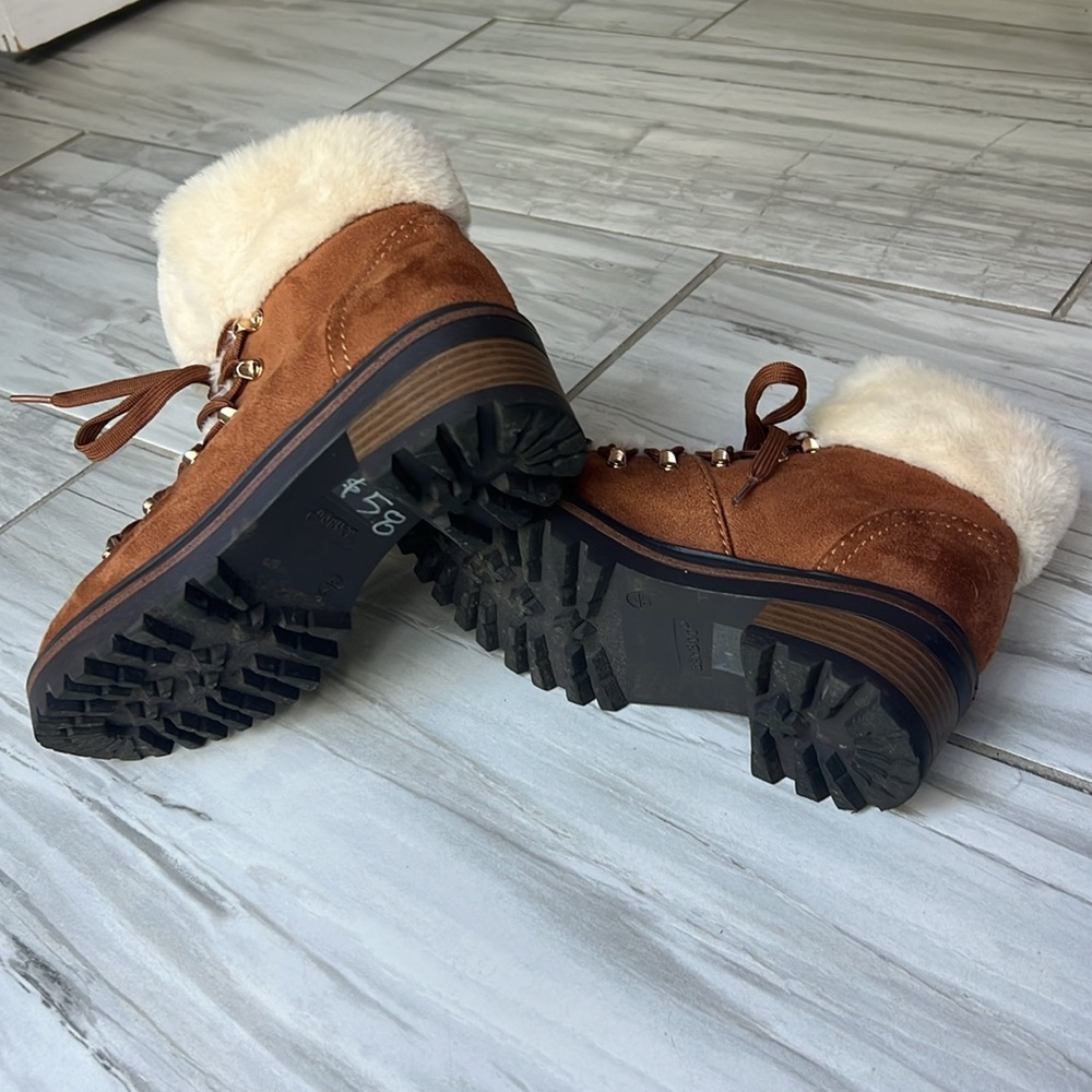 Winter Shearling Suede Booties - Picture 4 of 8